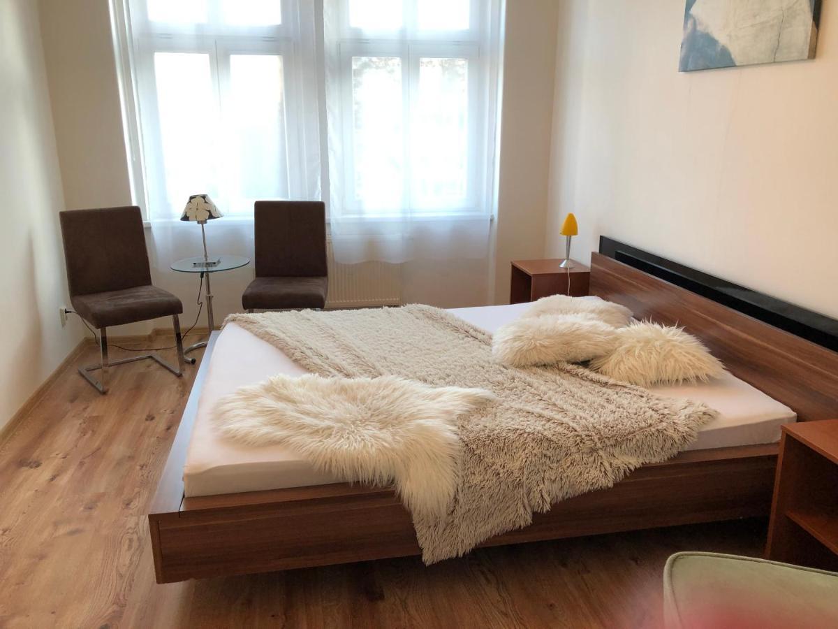 Apartmany Galeta Karlovy Vary Exterior photo